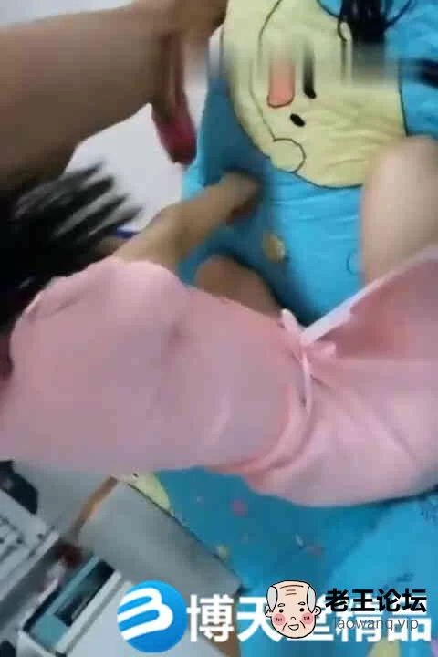s0mmqwziq23.jpg