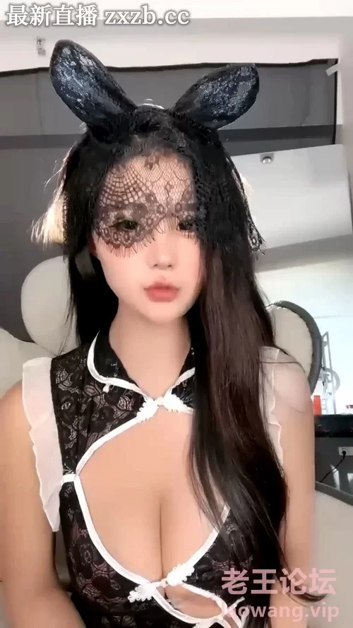 [国产主播]
[转载搬运] 绿播女神下海❤️高颜值小姐姐脱衣裸舞 性感大奶疯狂抖… [1V+256M][百度盘]