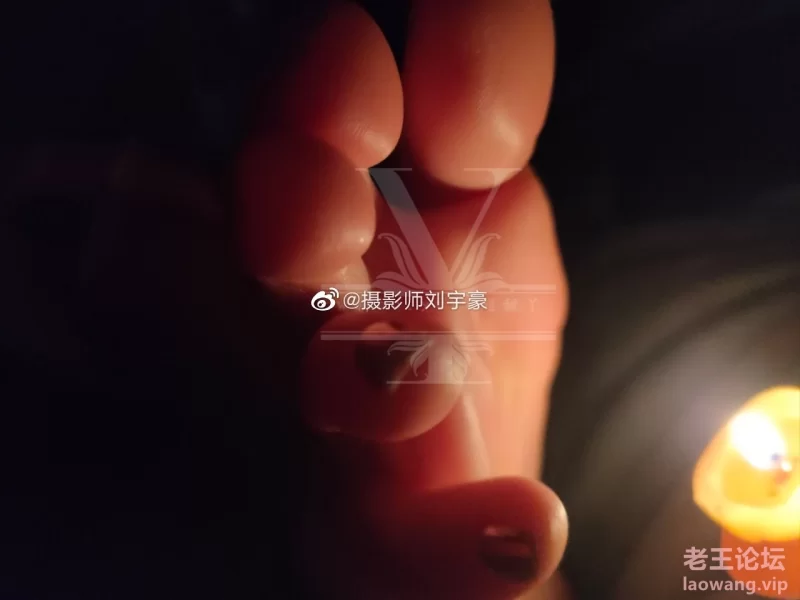 [福利姬]
[自行打包] 【yuyu超甜丫】足控佬的福利 足交加紫薇 会员私拍 [38v＋125p+997M][百度盘]