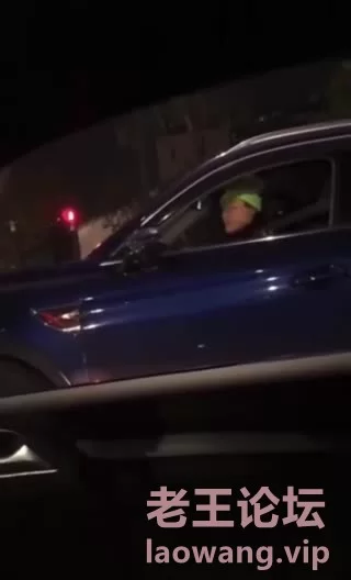z0ahsb1obbb.jpg