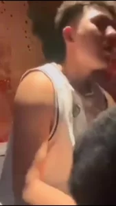 ekb22a0imym.jpg