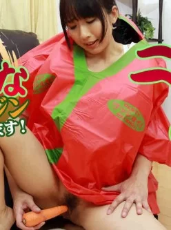 加勒比PPV動畫041417-001淫乱二人羽織～下邊的口要胡蘿卜～美咲結衣[01:01:36]