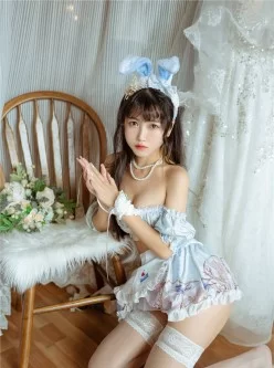 不呆猫最新套图兔子女友 【55P-493MB】【百度网盘】