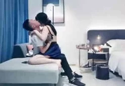 黄先生代班丰满身材少妇，口交舔弄上位骑乘后入猛操呻吟娇喘[00:52:44]