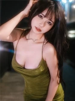 [转载搬运] Tina很妖孽呀 - 绿色连衣裙[35P-106MB][百度云] [35p+106m][百度盘]
