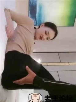 [国产剧情]皮肤雪白漂亮的大长腿性感美女酒店上门服务,进屋就被强行拉掉裤子不洗澡强迫口交[00:32:06]