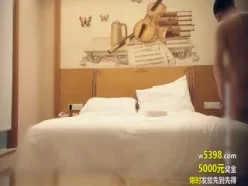 [国产剧情]浑身骚气~我隔着衣服都能闻的到[00:45:31]