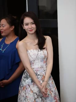 <b style='color: red;'>[已失效] </b>戚薇写真性感视频和高清图【83P/89V/2.73G】【百度盘】