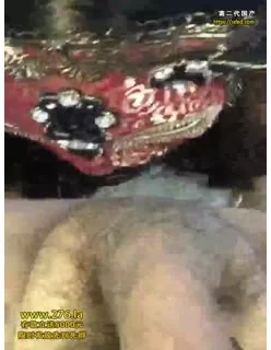 紫色蕾丝小情人安全期大鸡巴无套后入爆操-肉丝足交口爆插入粉嫩逼肉-爆精射一身[00:40:59]