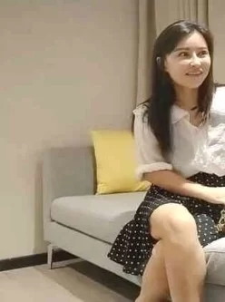 花裙少妇沙发上激情啪啪，倒立口交上位骑乘按着大力抽插猛操[01:14:34]
