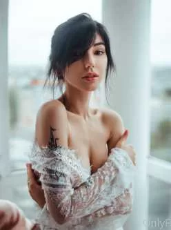 <b style='color: red;'>[已失效] </b>【OnlyFans】超高颜值古典模特Ortega00 完美诠释蜂腰巨乳肥臀【302P+46V 1.45GB】