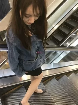 【网曝门事件】优衣库2019 江大超高颜值校花商场试衣间跪舔【1V/364 MB】【BT】