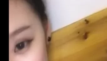 超漂亮的美女主播萱宝宝被窝里面自摸直播视频下载
