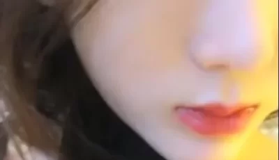 女神级主播长腿姑娘最新一部大尺度福利視頻 露臉無水印(1V661MB) (BT)