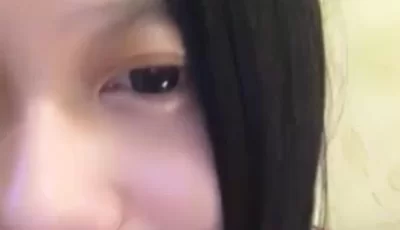 独家录屏钢牙妹长得不赖****多水多汁，自己用茄子插得直**【2V166MB】【百度盘】