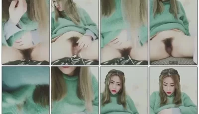 颜值不错美女御姐主播穿着绿毛衣开播[1V488MB][百度盘]