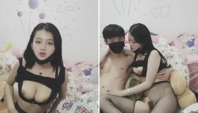 颜值不错身材苗条妹子双人啪啪秀[1V592MB][百度盘]
