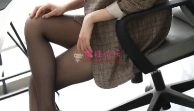 魔镜黑丝美女[264p+3.2g] +[百度网盘]