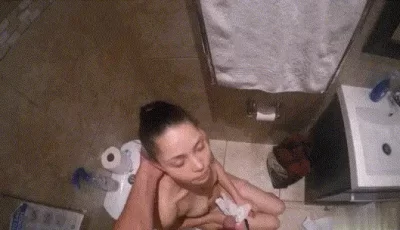 [转载搬运] 死猪玩弄苗条巨乳中欧混血儿~狗圈套脖子胶带粘眼皮厕所裸体玩弄抬到床上捆绑继续屌 [3V+4.6G][附件下载]
