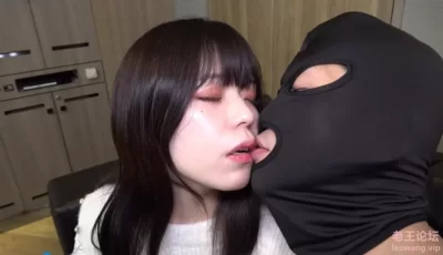 [转载搬运] 皮肤白皙纤细身材的牙科助手小穗，正常位和倒车两次中出 [1V+8.44G][附件下载]