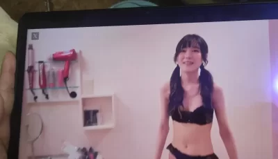 [转载搬运] fc2无码白虎萝莉，疑似被焯出大姨妈 [1v+1.2g][磁力链接]