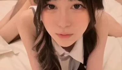 [转载搬运] 大眼小脸萌妹子 [1V+1.2G][磁力链接]