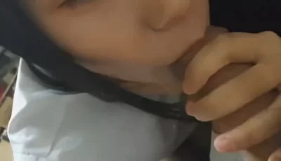 极品清纯F奶大学生啪啪泄密！黑丝制服诱惑整出花活操出白浆！1.26-21