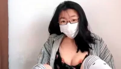 反差大学生下海~骚舞~扣穴自慰~过瘾 2.9-8