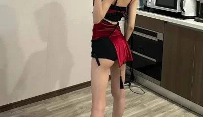 [转载搬运] 《蕾丝拉拉女女才是真爱》带上假J8操骚闺蜜，体验一下当攻的感觉 虽然我是个受，用双? [多p+v+936M][百度盘]