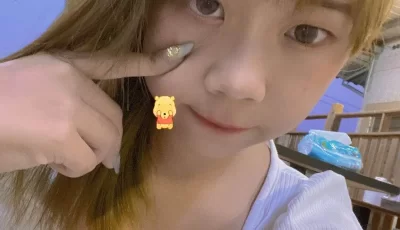 [转载搬运] 《台湾情侣泄密》冒充经纪人忽悠想当模特的漂亮学妹拨... [29V  37P+468M][bt种子]