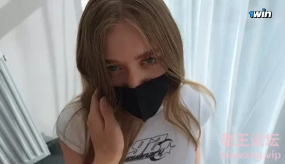[Bad Hot Lady]玩她可爱的脸