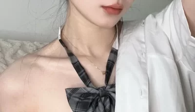 [自行打包] 19岁极品花季美少女【小瓜陆】露脸私拍 [19v+981M][百度盘]