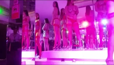 领舞的小姐姐 [09:54]