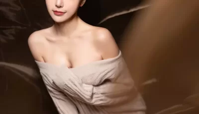 [转载搬运] 秀人 王馨瑶 光的颜色是黄色，情趣内衣大尺度写真 [90P+724M][百度盘]