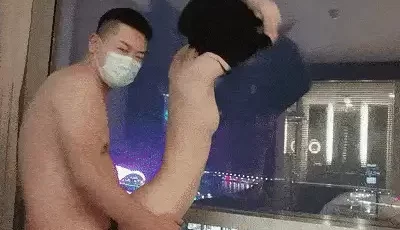 [转载搬运] 高颜值顶级嫩模和金主爸爸开房在落地窗前激情啪啪，完... [2+1417MB][磁力链接]