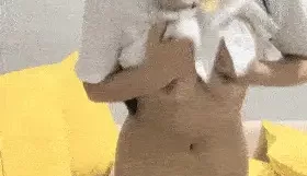 [转载搬运] 明星脸高颜值女神下海直播，用啤酒瓶自慰骚穴，身材也... [2+3243MB][磁力链接]