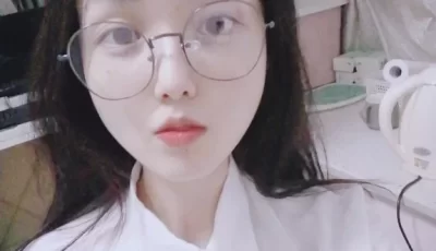 [转载搬运] 曾经很火的福利姬 xiao e [36v np+9G][百度盘]
