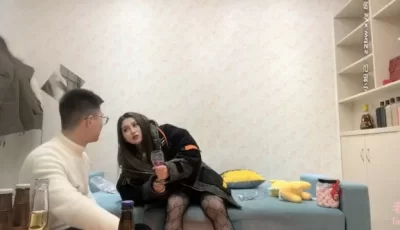 <b style='color: red;'>[已失效] </b>[转载搬运] pua白嫖大神 约了个丰腴巨乳妹子喝酒想强上被疯狂反抗抓出血痕 [视频+1.4g][百度盘]