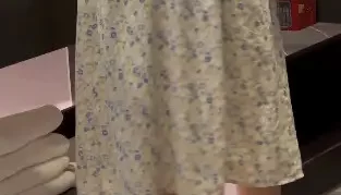 [转载搬运] 00后碎花裙美女 喜欢被掐着脖子干 无套中出射满白浆 [1V+495M][百度盘]
