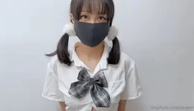 [转载搬运] 国产网黄福利姬「SLRabbit」OF性爱私拍 无套后入美腿黑网袜双马尾学生妹多体位操弄侧? [多p+v+1.59G][百度盘]
