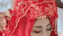 [自行打包] 土豪外围女高阶段玩物结婚洞房花烛夜前穿婚纱卖力伺候... [8v+272m][百度盘]