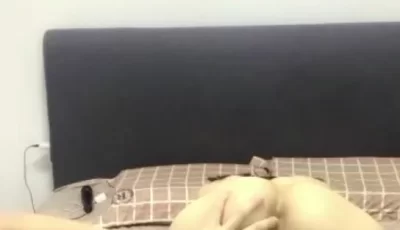 [自行打包] 高跟黑丝粉嫩小穴操不尽的激情疯狂_轮操小骚逼 [1+1g][百度盘]