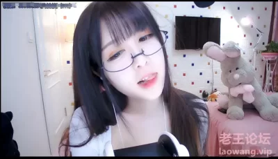 [转载搬运] 斗鱼远古美女 娜娜sweet，开会员送福利，比较素，但人是... [vp+1.20g][百度盘]