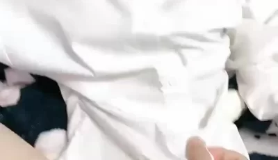[转载搬运] 贫乳苗条小姐姐！白皙皮肤！翘起蜜桃臀求操 [1+614m][百度盘]