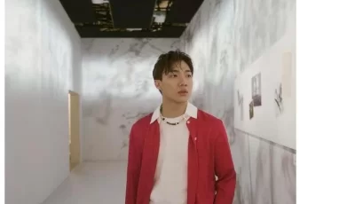 [转载搬运] 歌手❤️陈奕凡❤️性爱视频流出！镜前疯狂后入 [2v+27m][百度盘]
