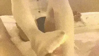 [转载搬运] 露脸才是王道，极品颜值网红女神被金主爸爸各种爆操，... [2+1574MB][磁力链接]