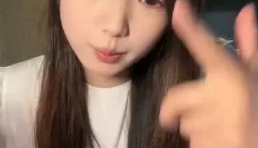 [转载搬运] 撅着屁股掰开骚逼 [1+397m][百度盘]