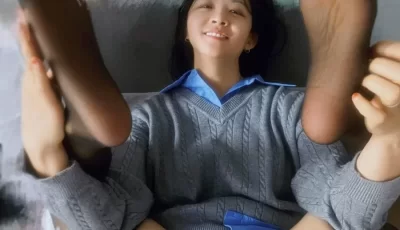 【人妻便器】反差人妻 扩阴调教 整只手都伸进去了！【270...