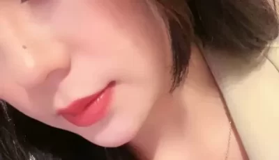 [转载搬运] 大奶高颜值美女揉胸 [1+773m][百度盘]
