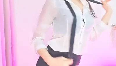 [转载搬运] 黑丝露脸制服诱惑全程露脸有才艺的小姐姐大秀直播 [1V 1.5... [1V+1.56GB][百度盘]